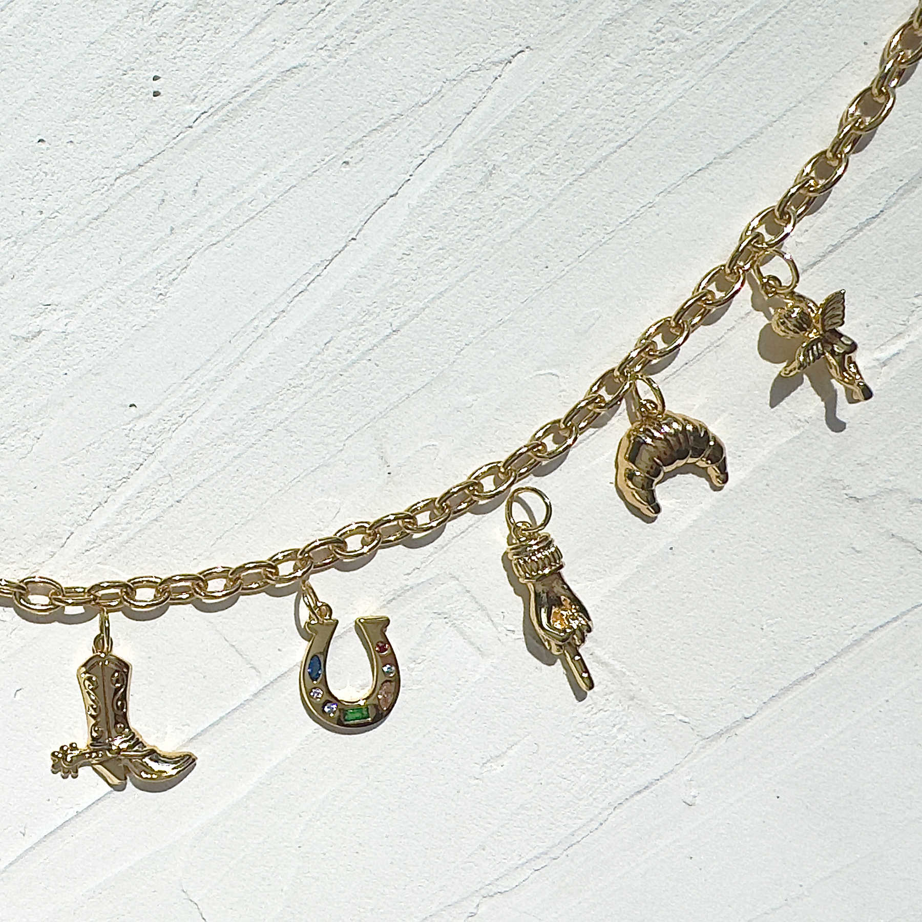 Chantal Horseshoe Charm